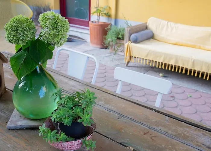 Casasassi, With Outdoor Living Space Turijn