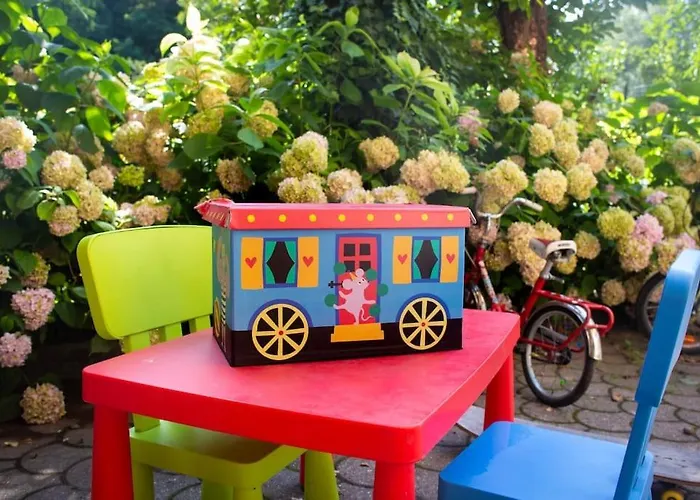 Casasassi, With Outdoor Living Space